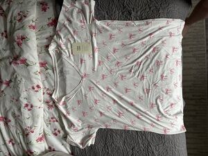 Kyte baby women’s medium tshirt